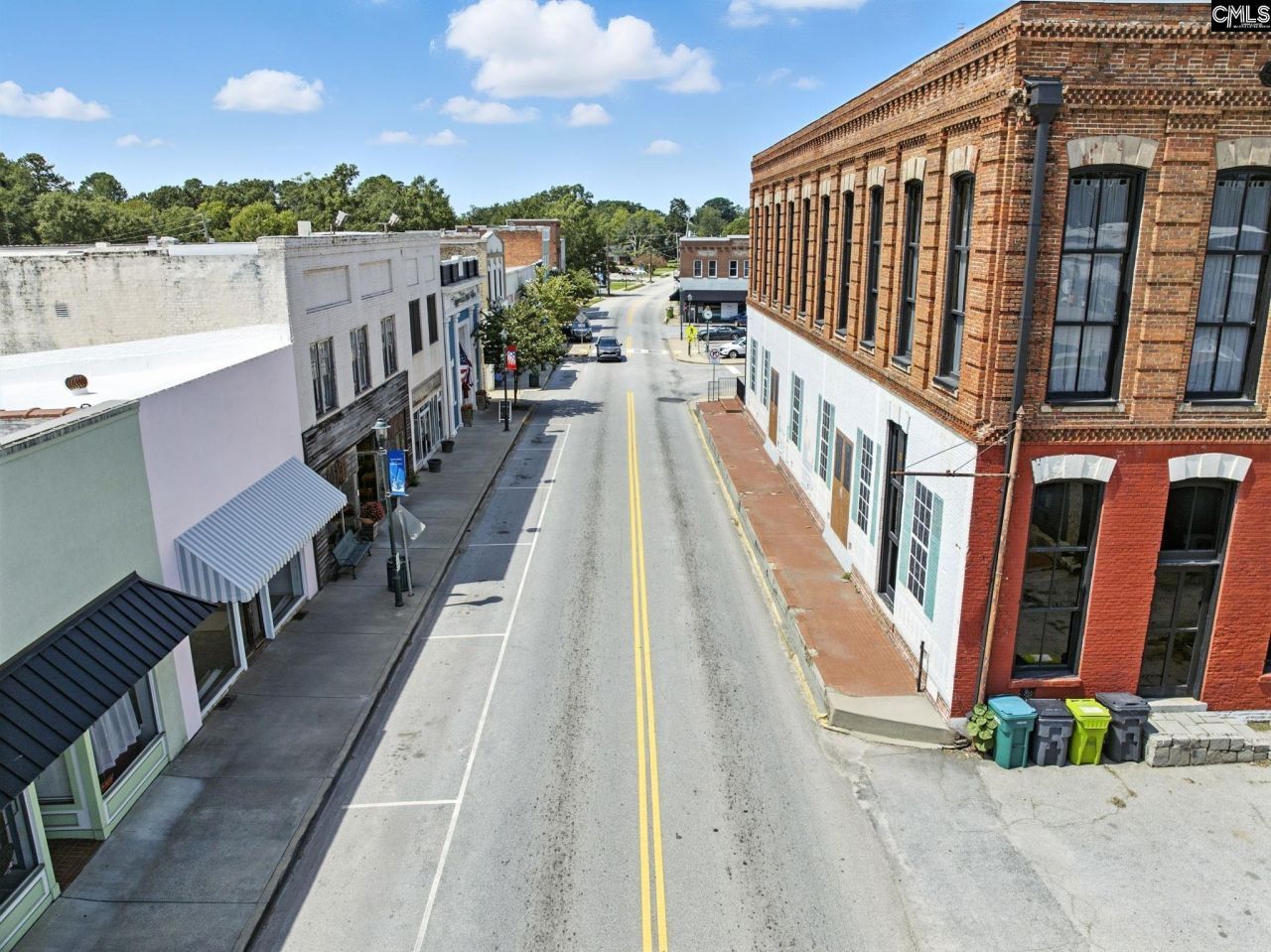 208 N Main  Photo 36