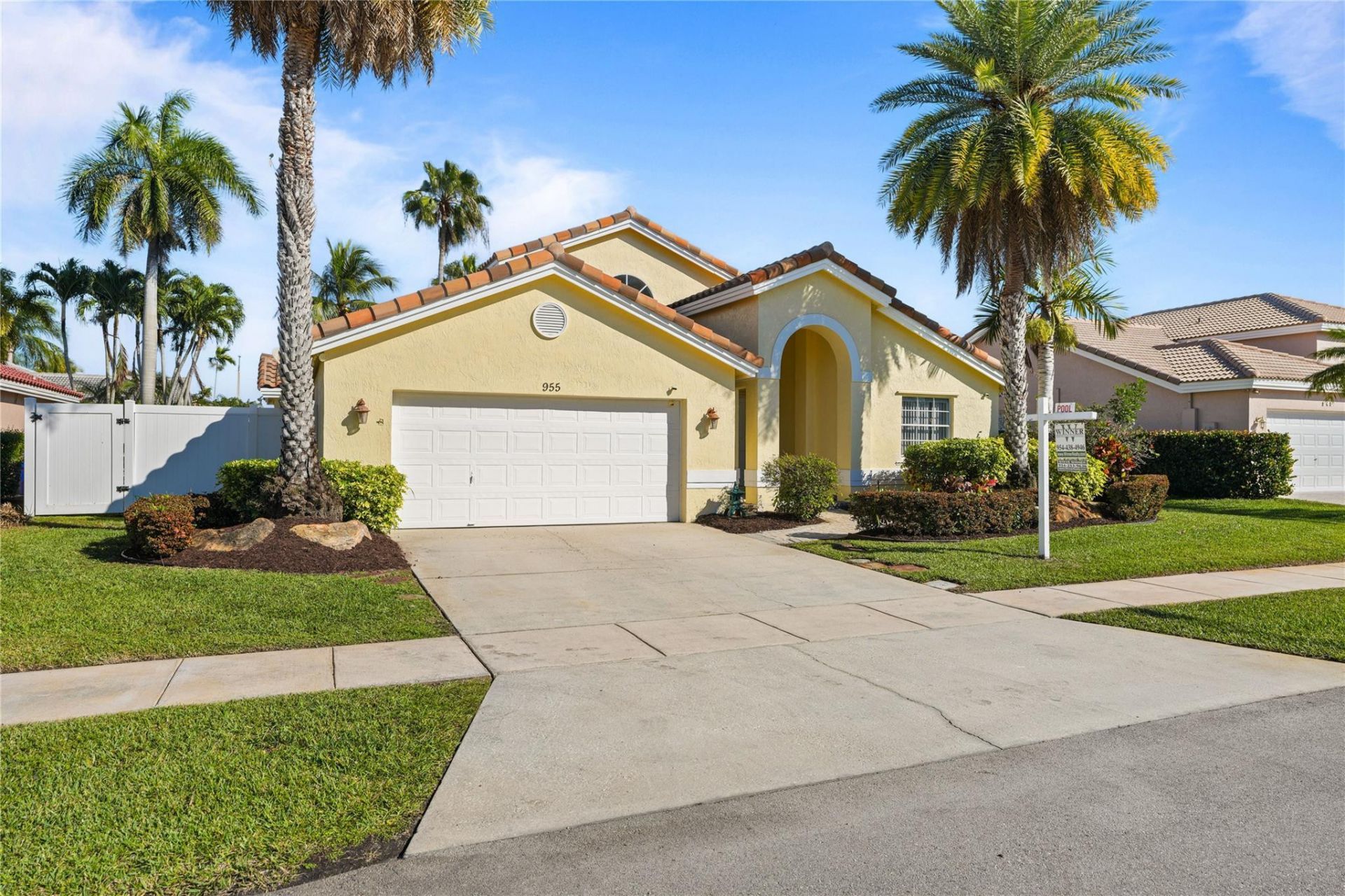 955 NW 202nd Avenue, Pembroke Pines, FL 33029 Photo