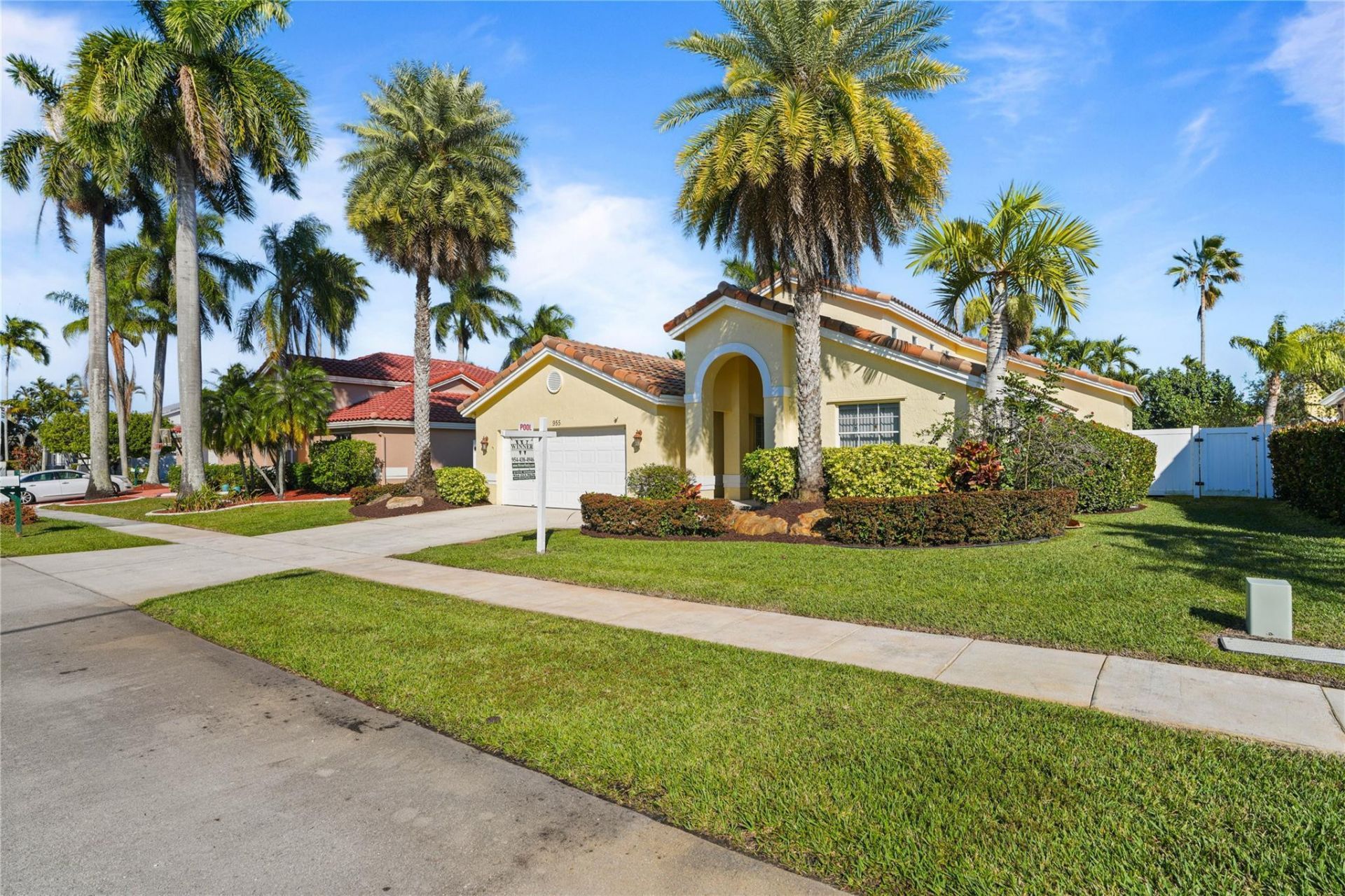 955 NW 202nd Avenue, Pembroke Pines, FL 33029 Photo