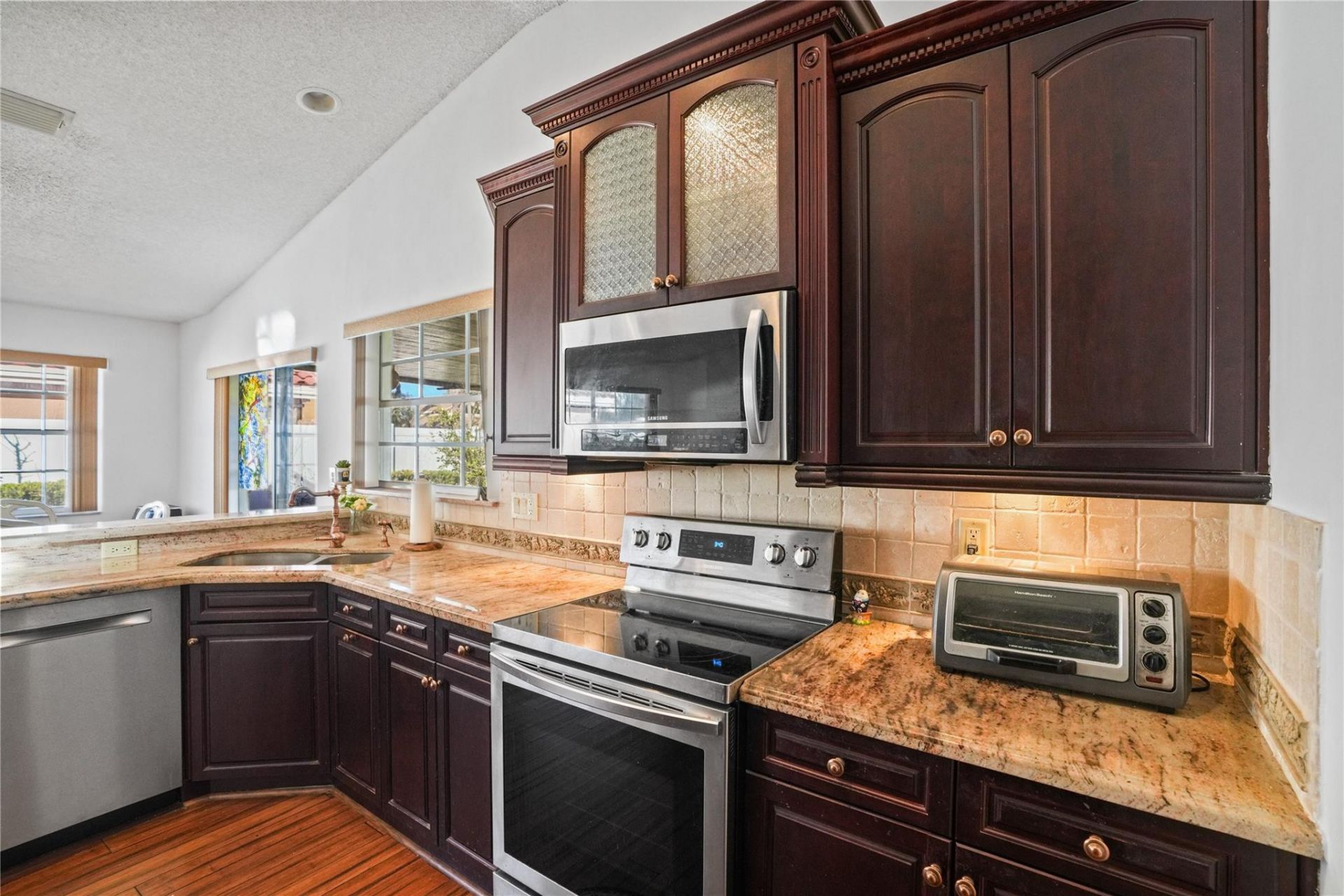 955 NW 202nd Avenue, Pembroke Pines, FL 33029 Photo