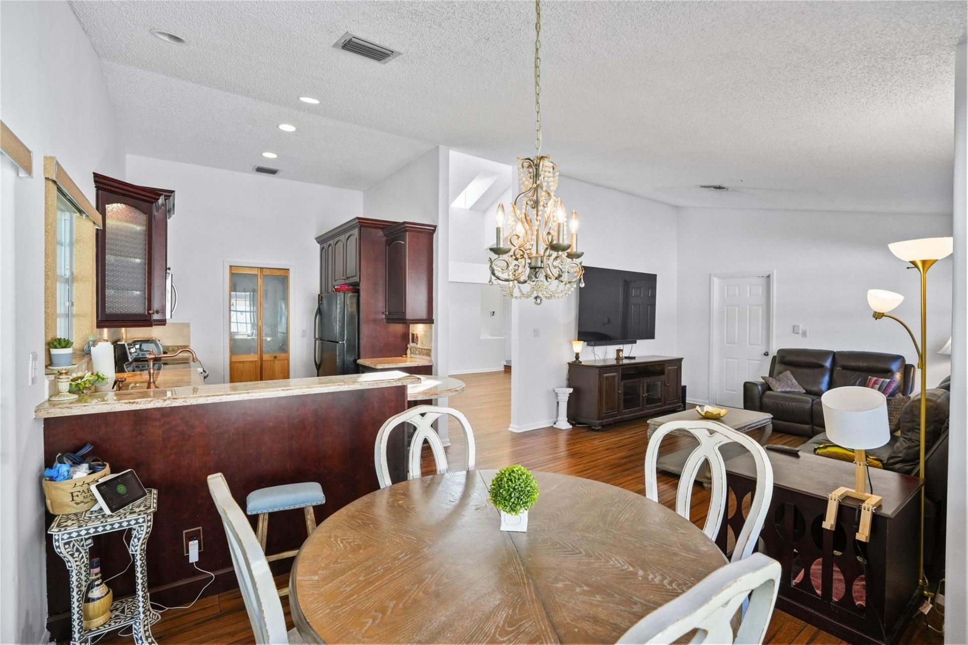 955 NW 202nd Avenue, Pembroke Pines, FL 33029 Photo