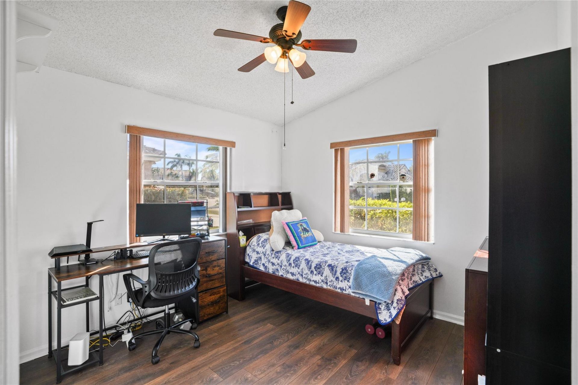 955 NW 202nd Avenue, Pembroke Pines, FL 33029 Photo