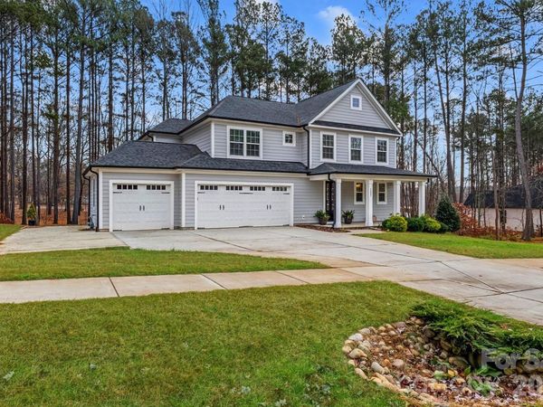 3227 Cape Fox Court, Denver, NC 28037