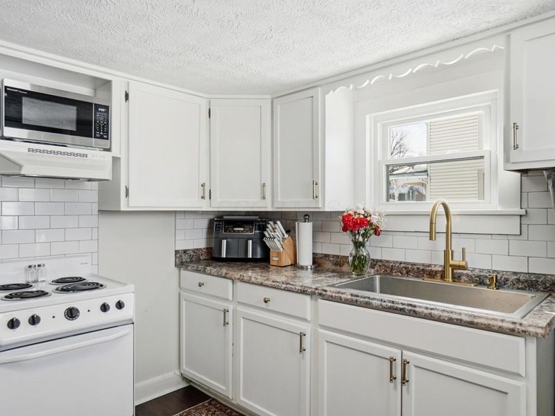 869 E Mulberry Street, Lancaster, OH 43130 Photo 12