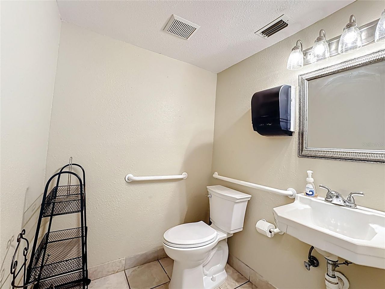 1007 Manatee Avenue E, Bradenton, FL 34208 Photo