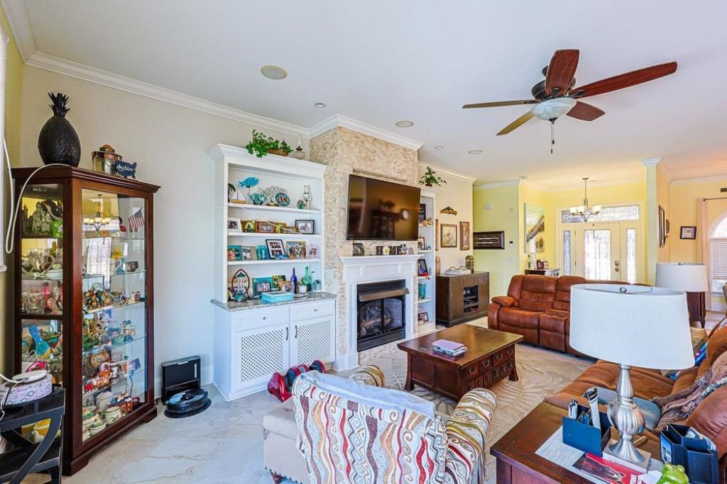 232 Waterfall Circle Photo 10