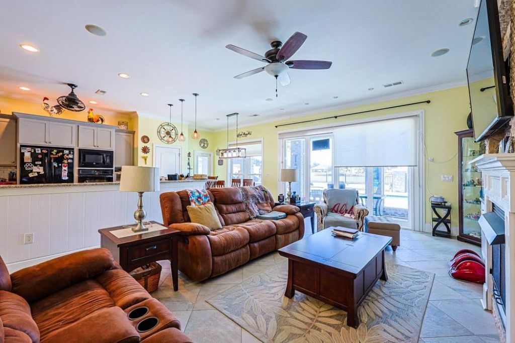 232 Waterfall Circle Photo 12