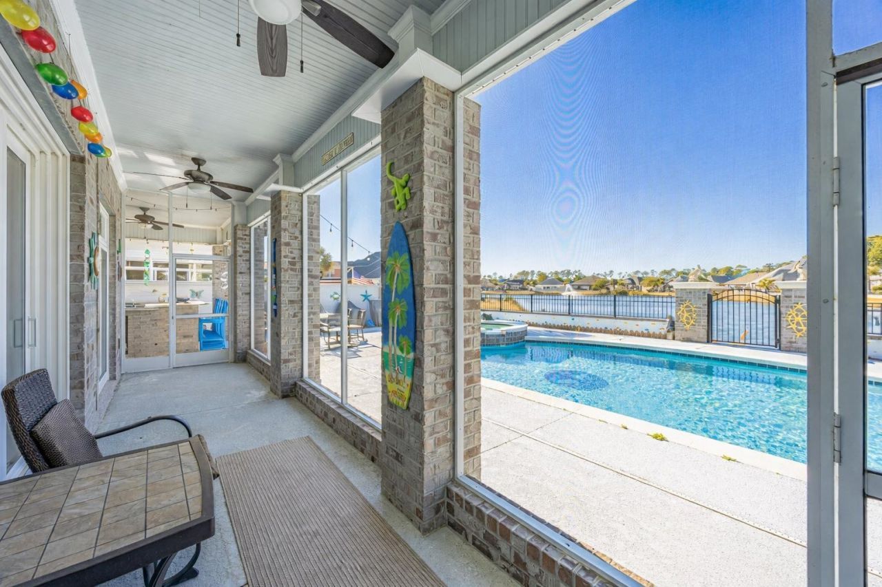 232 Waterfall Circle Photo 18