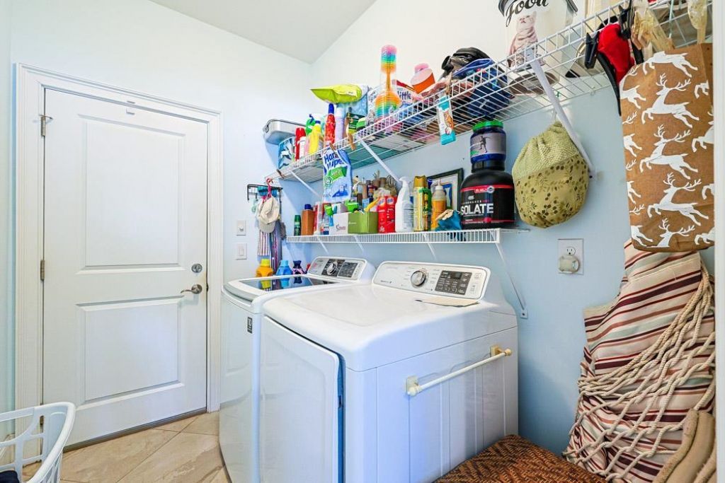 232 Waterfall Circle Photo 32