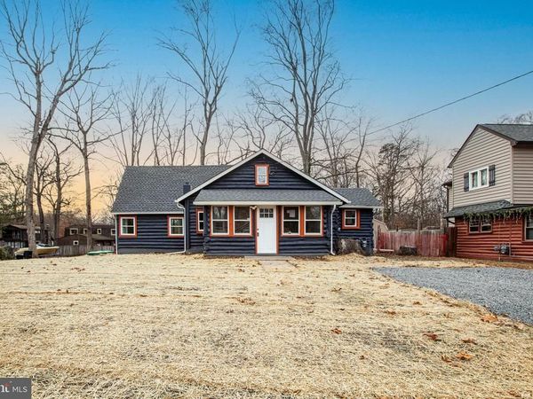 100 RANCOCAS BOULEVARD, MOUNT LAUREL, NJ 08054