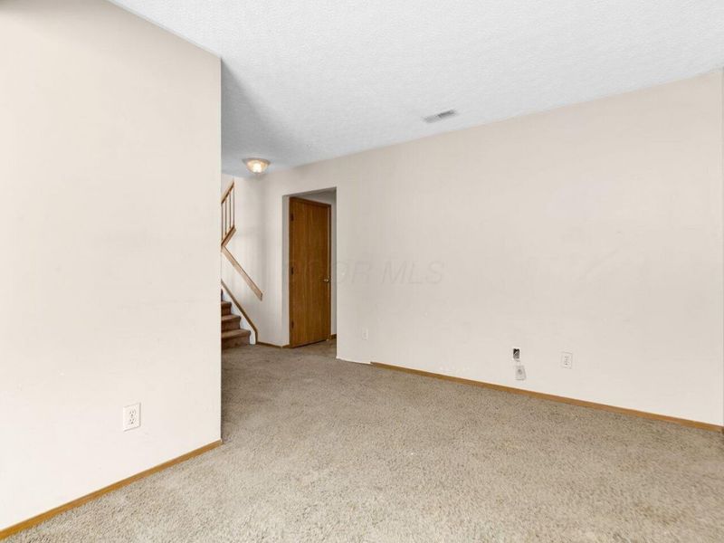 6909 Brockland Drive, Reynoldsburg, OH 43068 Photo 11