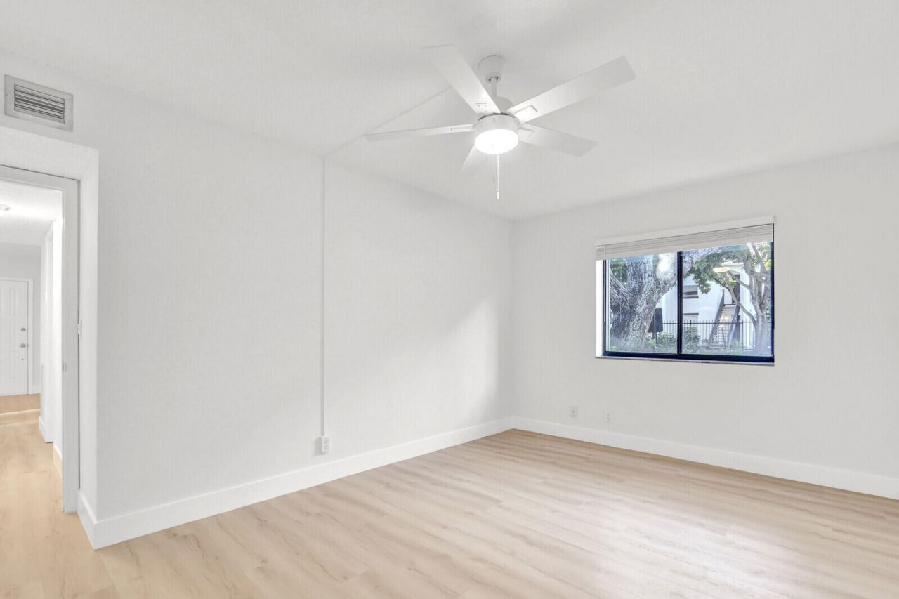 3402 Gardens East Drive, Unit 19a, Palm Beach Gardens, FL 33410 Photo