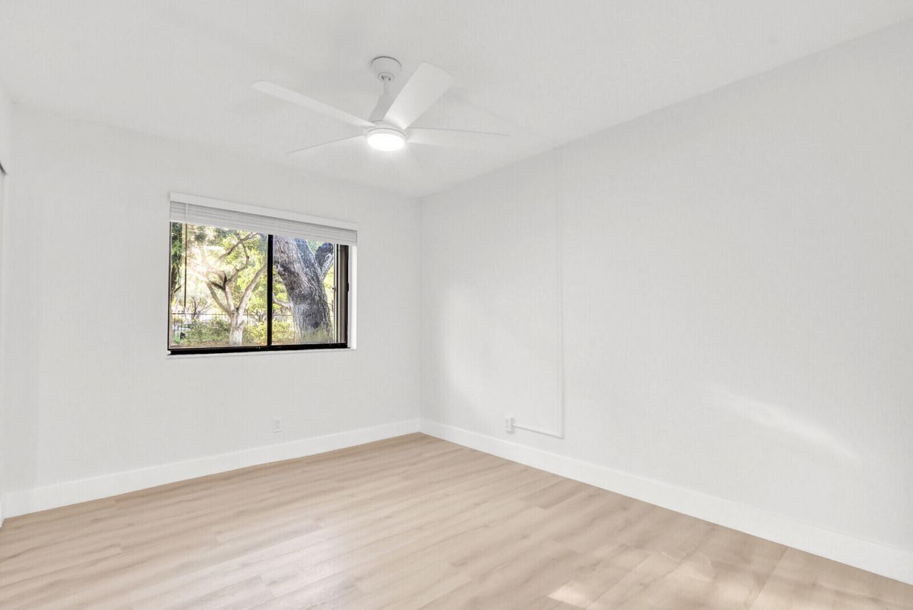 3402 Gardens East Drive, Unit 19a, Palm Beach Gardens, FL 33410 Photo