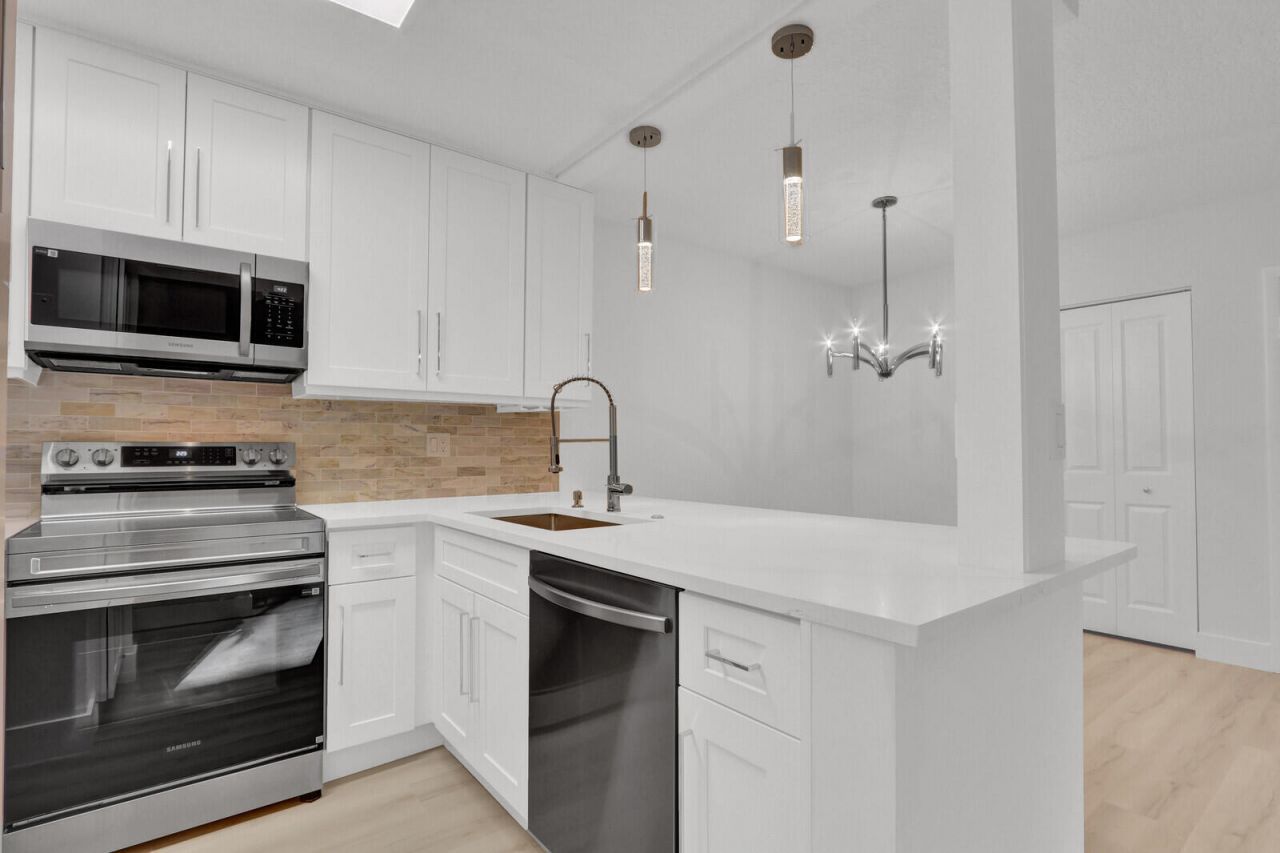 3402 Gardens East Drive, Unit 19a, Palm Beach Gardens, FL 33410 Photo