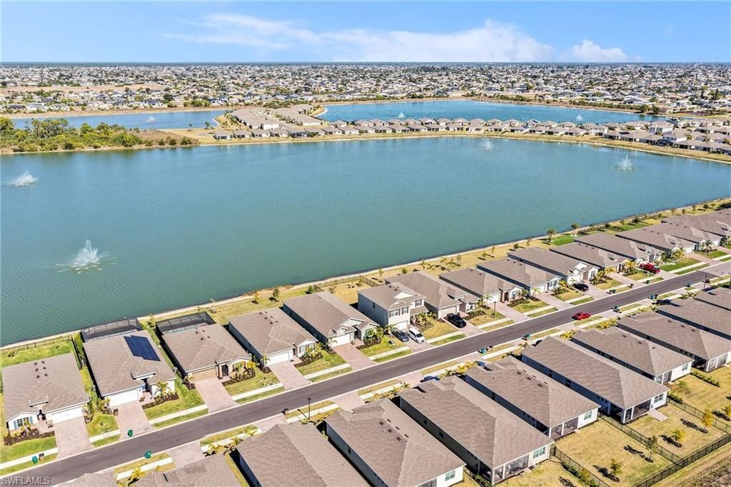 355 Spring Hill Lake Loop , Cape Coral, FL 33993 Photo