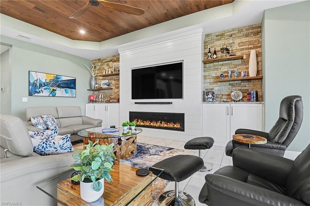 355 Spring Hill Lake Loop , Cape Coral, FL 33993 Photo