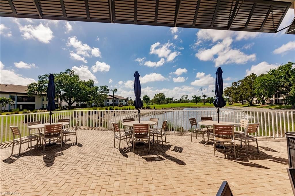 5665 Trailwinds Dr, Unit 615, Fort Myers, FL 33907 Photo