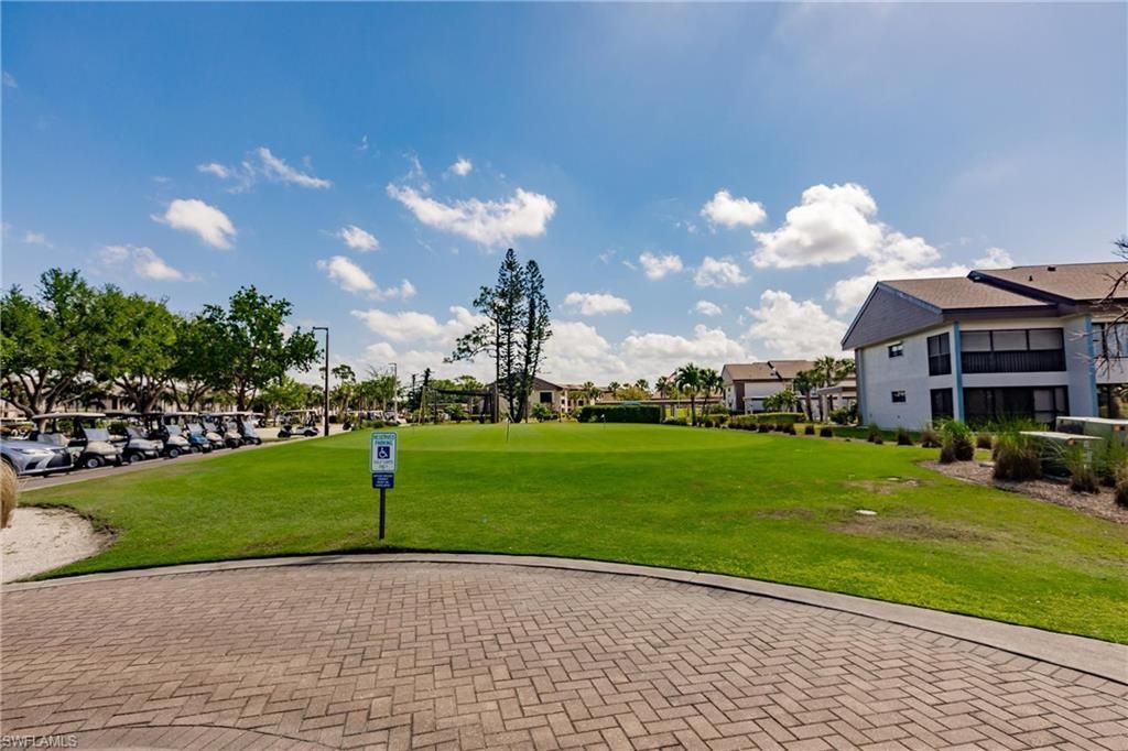 5665 Trailwinds Dr, Unit 615, Fort Myers, FL 33907 Photo