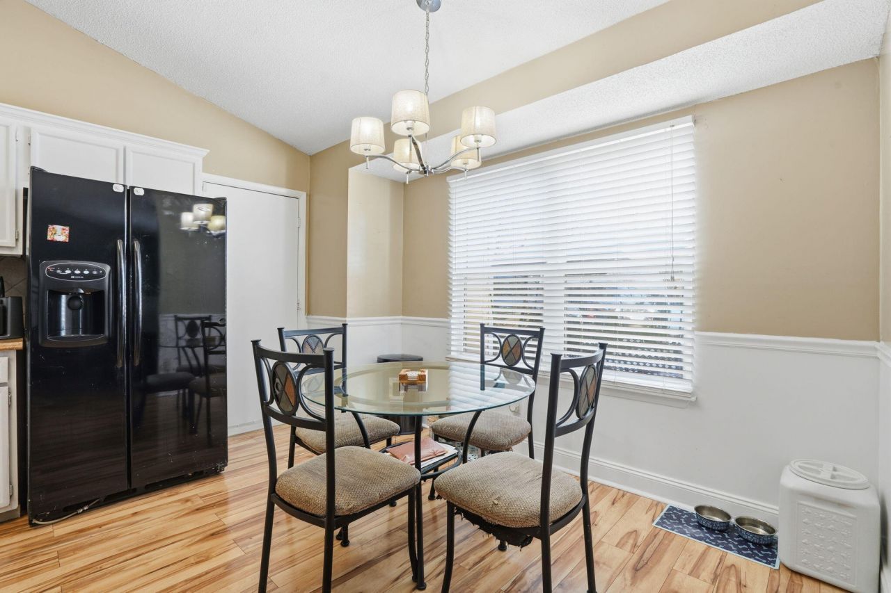 1225 Maryland Drive Photo 10