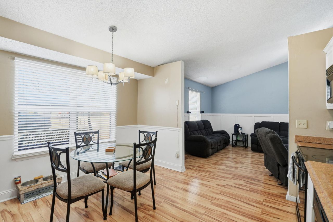 1225 Maryland Drive Photo 11