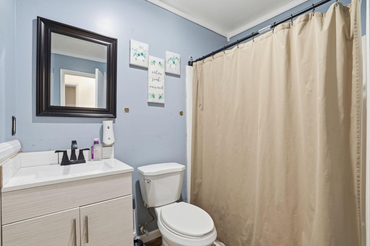 1225 Maryland Drive Photo 15