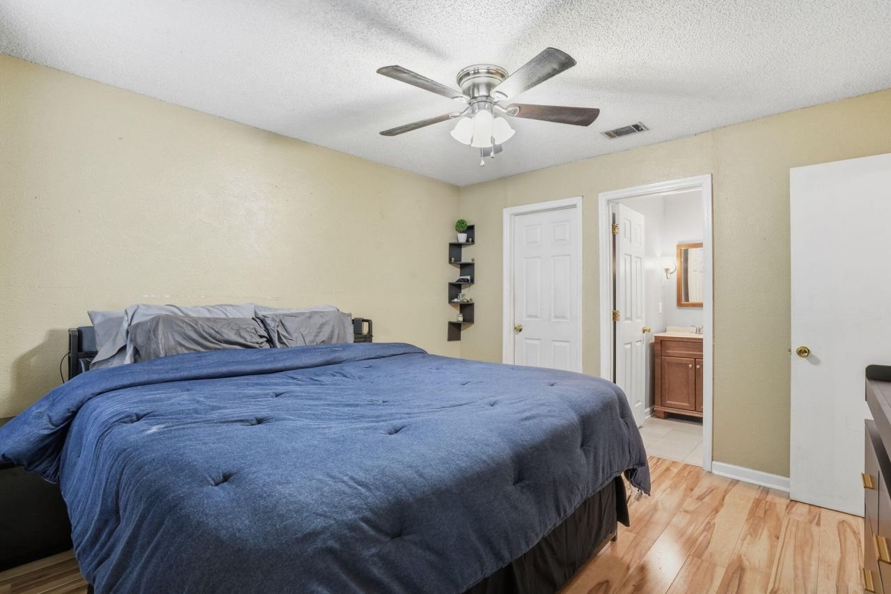 1225 Maryland Drive Photo 17