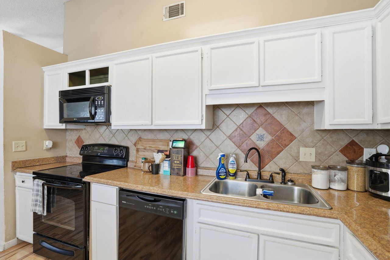 1225 Maryland Drive Photo 7