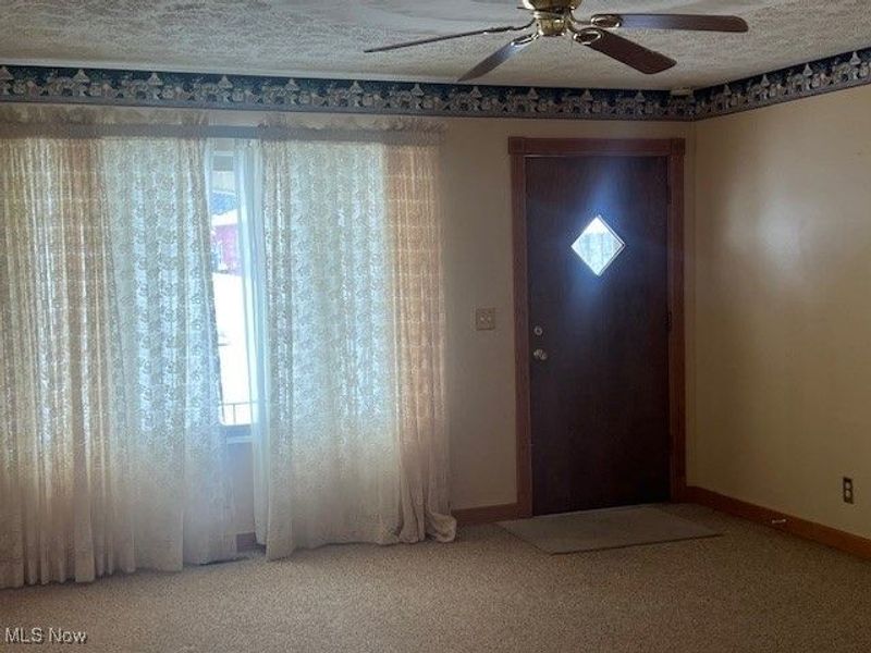 1124 Valley Drive NW, North Canton, OH 44720 Photo 6