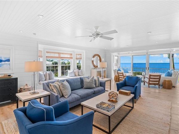 2701 Gulf Shore BLVD N, Unit 4, NAPLES, FL 34103