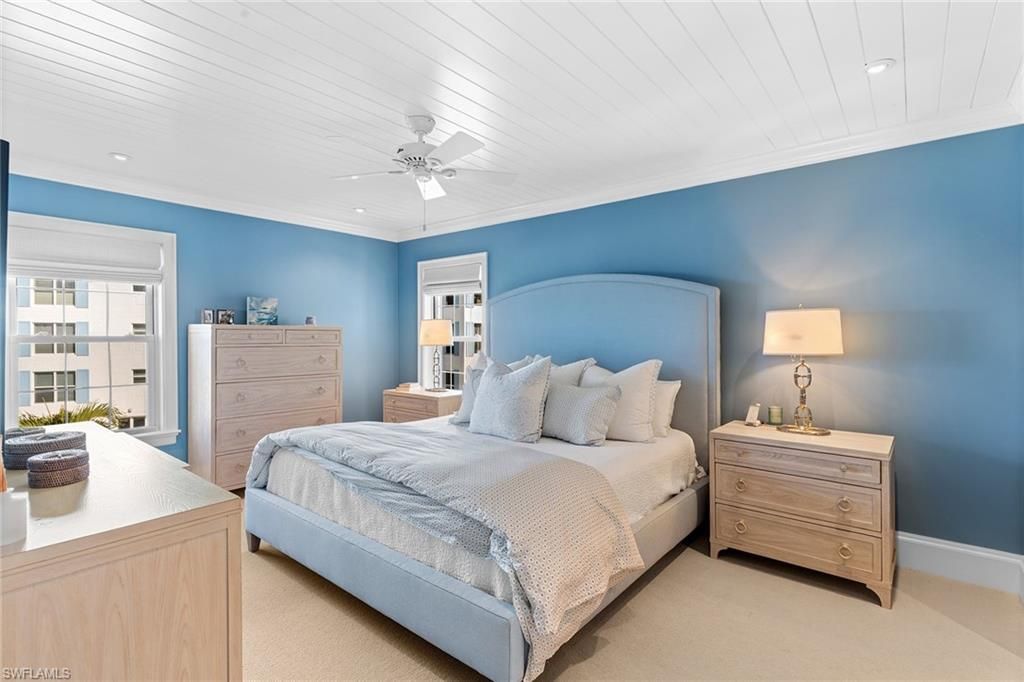 2701 Gulf Shore Blvd N, Unit 4, Naples, FL 34103 Photo