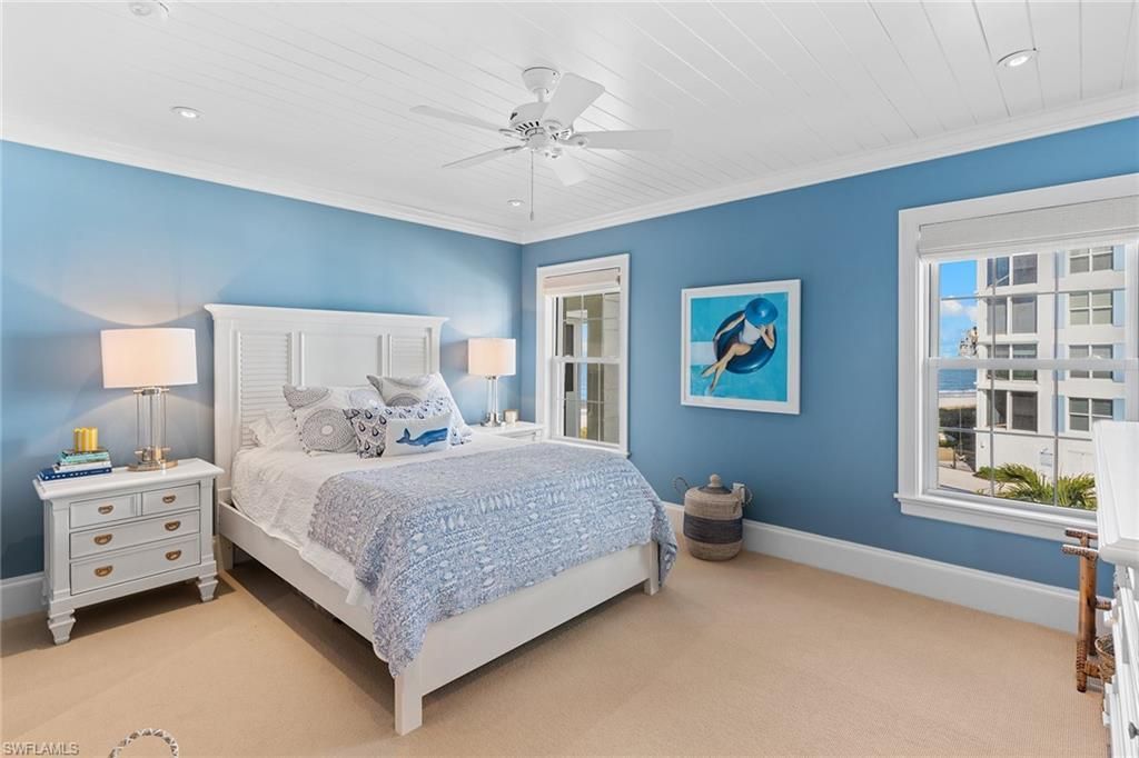 2701 Gulf Shore Blvd N, Unit 4, Naples, FL 34103 Photo