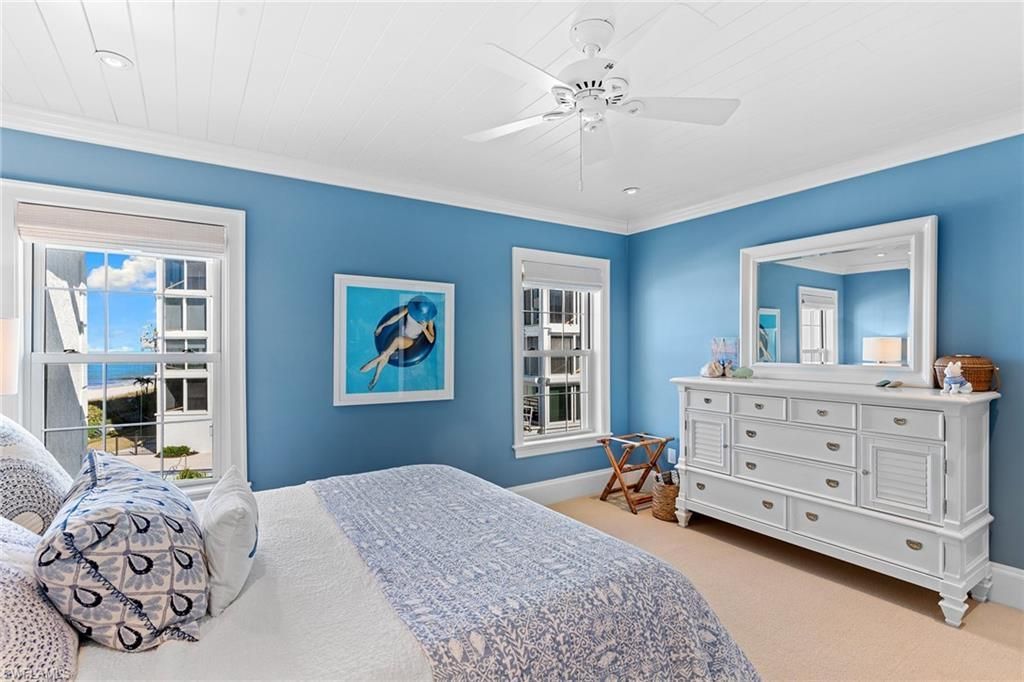 2701 Gulf Shore Blvd N, Unit 4, Naples, FL 34103 Photo