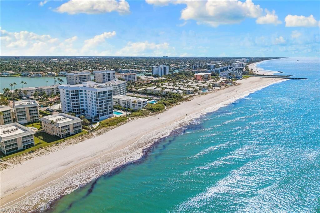 2701 Gulf Shore Blvd N, Unit 4, Naples, FL 34103 Photo