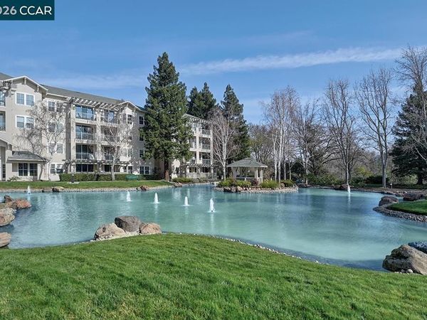 1860 Tice Creek Dr, Unit 1226, Walnut Creek, CA 94595