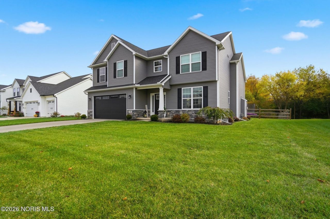 792 Wilkshire Drive, Waterville, OH 43566 Main Photo