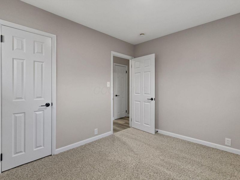 2100 Ferris Road, Columbus, OH 43224 Photo 11