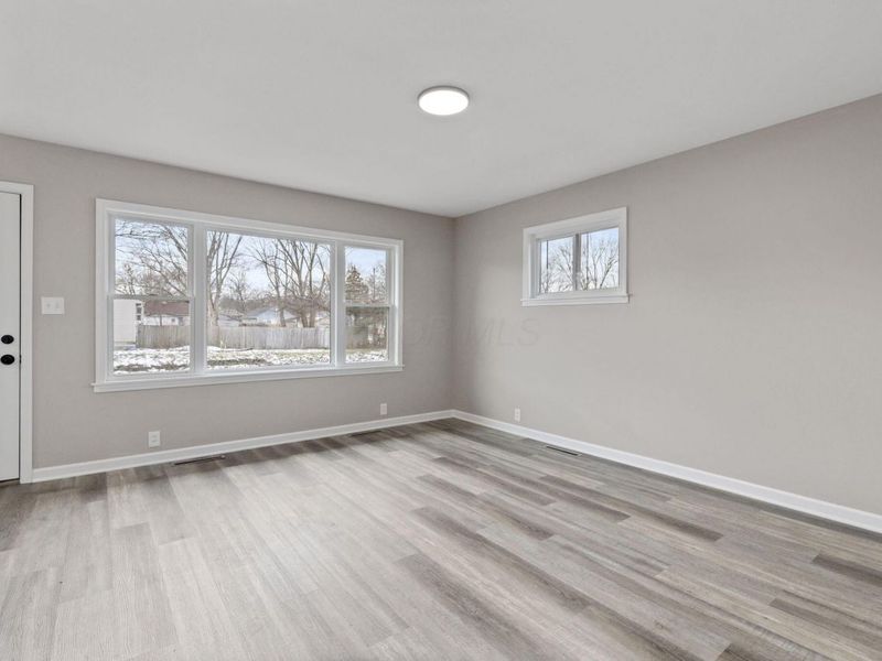 2100 Ferris Road, Columbus, OH 43224 Photo 2