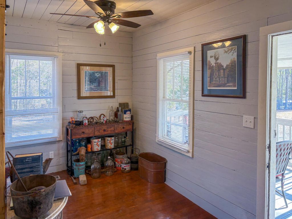 732 Valley Ridge Road Photo 18