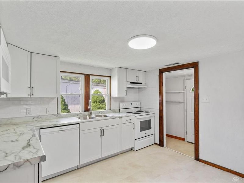 1858 Wilbur Avenue, Fairborn, OH 45324 Photo 12