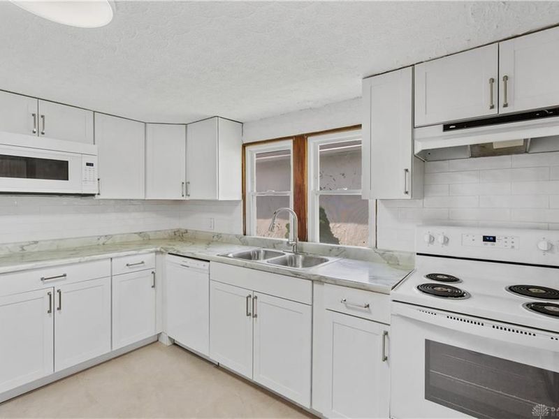 1858 Wilbur Avenue, Fairborn, OH 45324 Photo 13