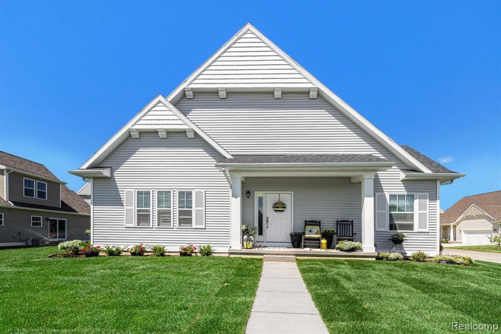 380 Dorchester Drive, Howell, MI 48855 Main Photo