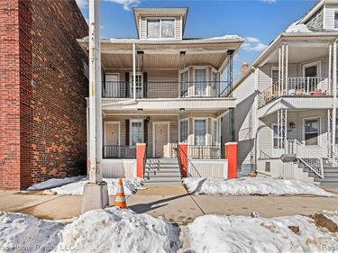 3321 Holbrook Street , Hamtramck, MI 48212