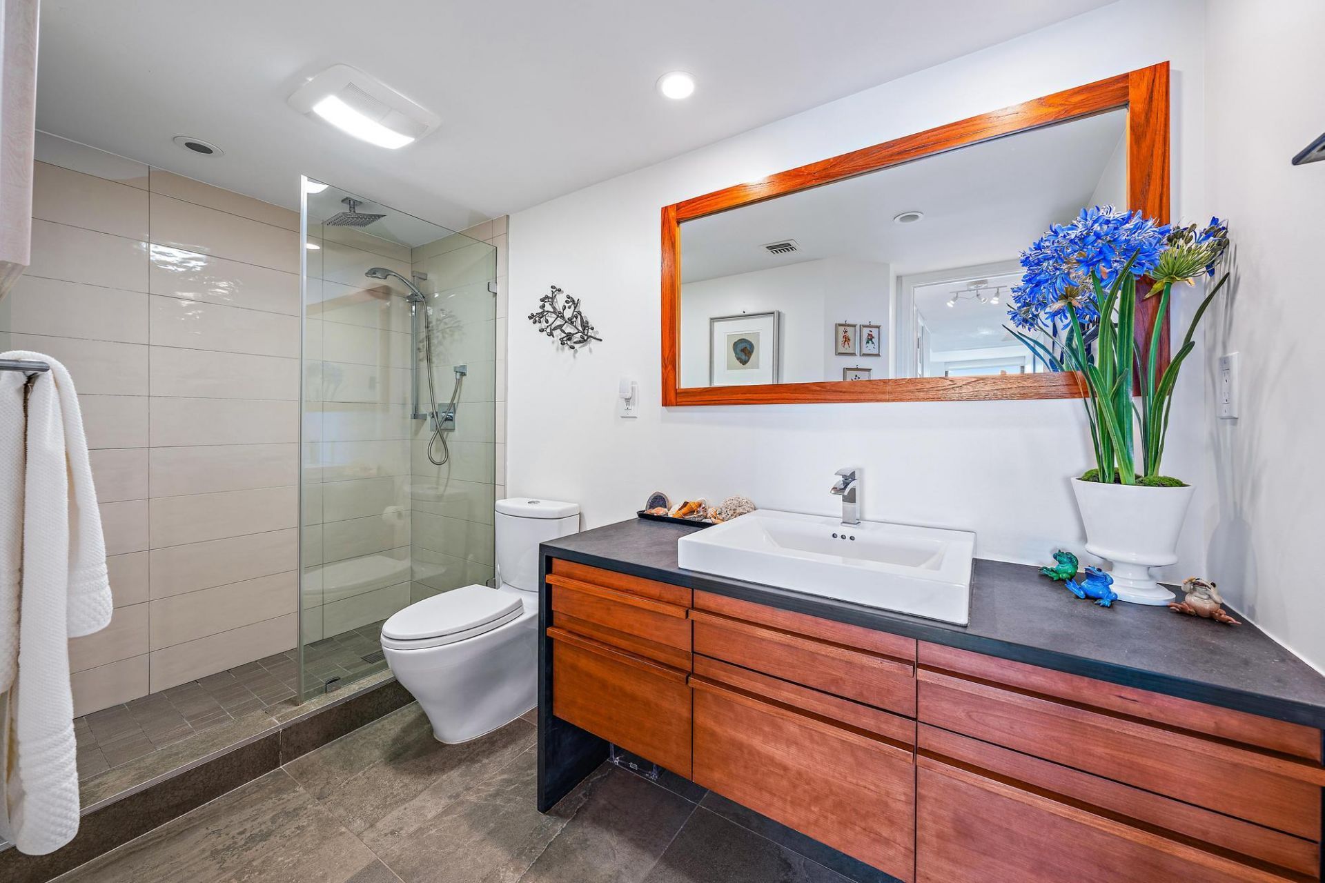 5510 N Ocean Drive, Unit 11b, Singer Island, FL 33404 Photo