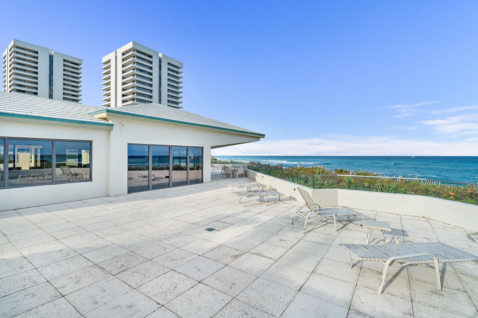 5510 N Ocean Drive, Unit 11b, Singer Island, FL 33404 Photo