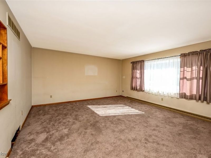 277 Lake Front Drive, Akron, OH 44319 Photo 14