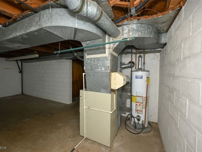 277 Lake Front Drive, Akron, OH 44319 Photo 33