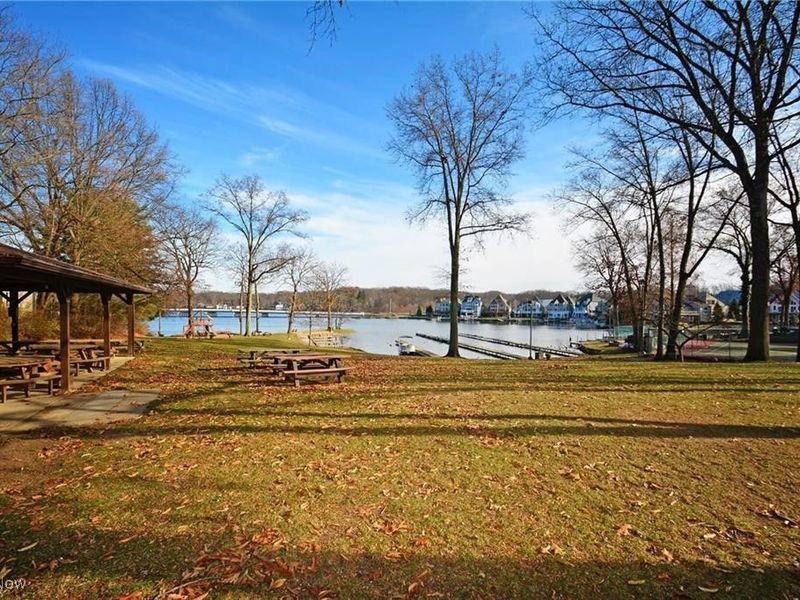 277 Lake Front Drive, Akron, OH 44319 Photo 35