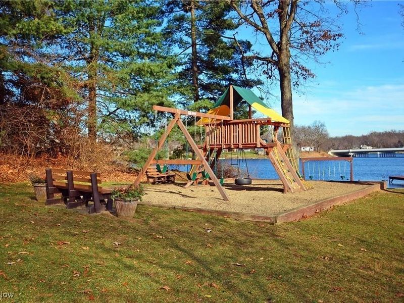 277 Lake Front Drive, Akron, OH 44319 Photo 37