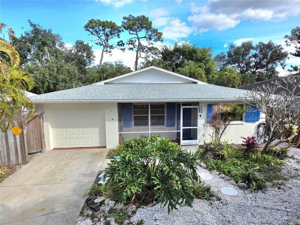 4527 PIKE AVENUE, SARASOTA, FL 34233