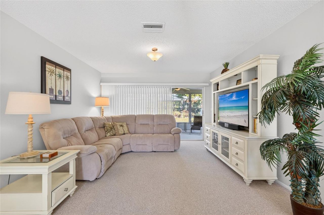 6812 19th Avenue W, Bradenton, FL 34209 Photo